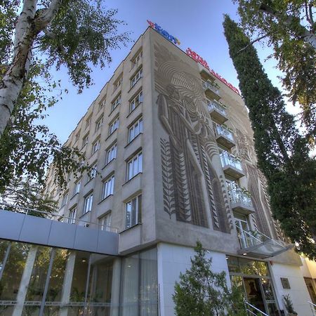 Hotel Intelcoop Plovdiv Buitenkant foto